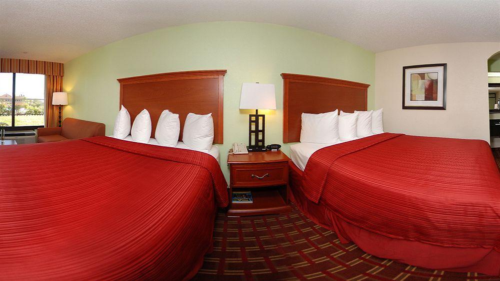 Red Roof Inn & Conference Center Mckinney Exterior photo